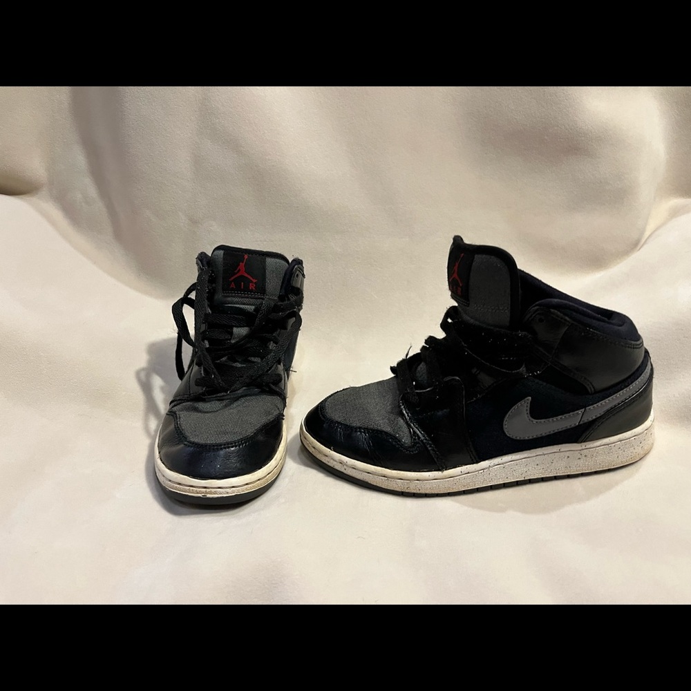 Nike air Jordan 4y shoes